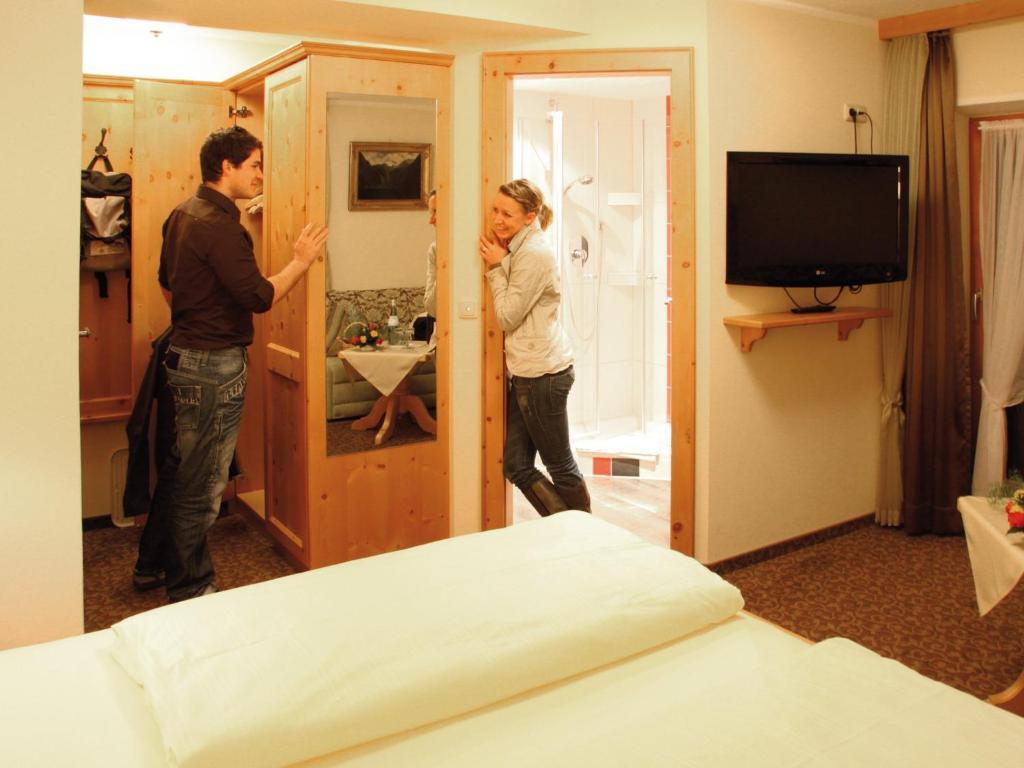Hotel Gebirgshaeusl Engedey エクステリア 写真