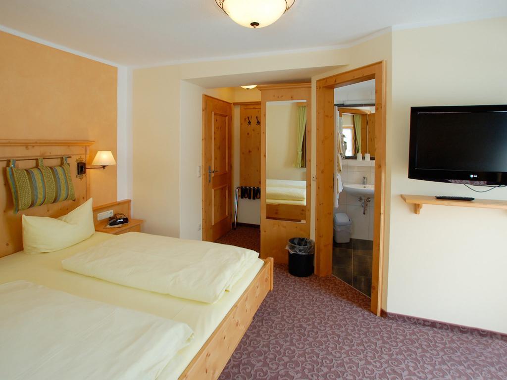 Hotel Gebirgshaeusl Engedey 部屋 写真